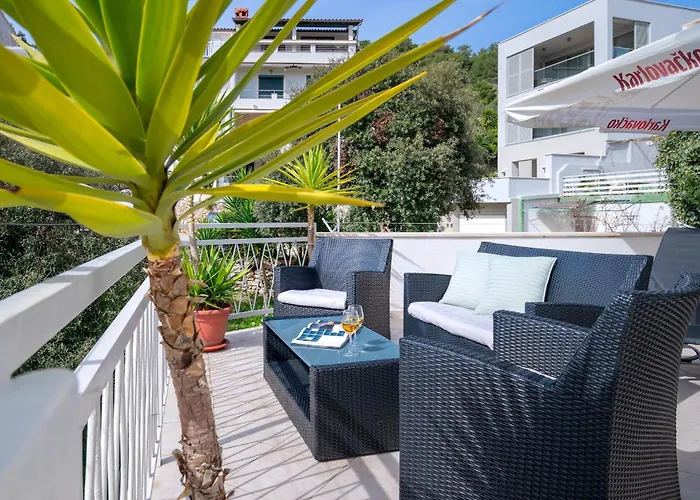 Apartment Lucic Hvar Town