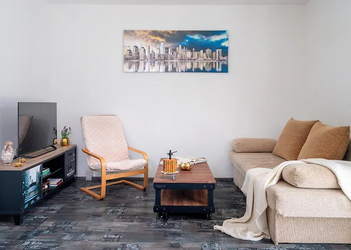 Lucic * フヴァル