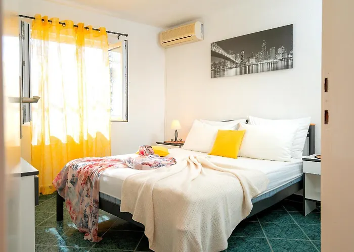 Διαμέρισμα Lucic Χβαρ